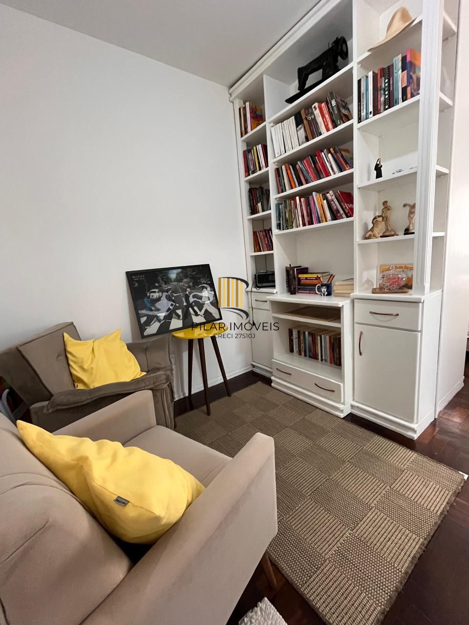 🏙 JK mobiliado no Centro Histórico de Porto Alegre –