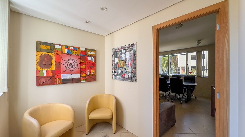 SALA COMERCIAL NO MENINO DEUS
