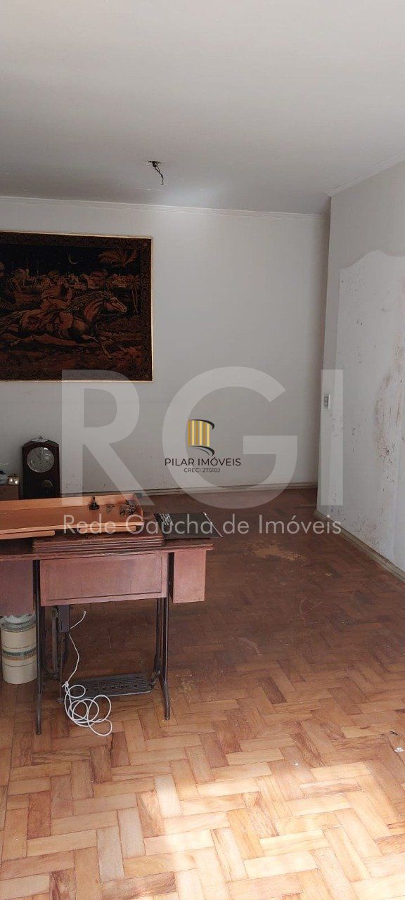 Apartamento com 3 quartos, 2 banheiros, desocupado e 1 vaga!