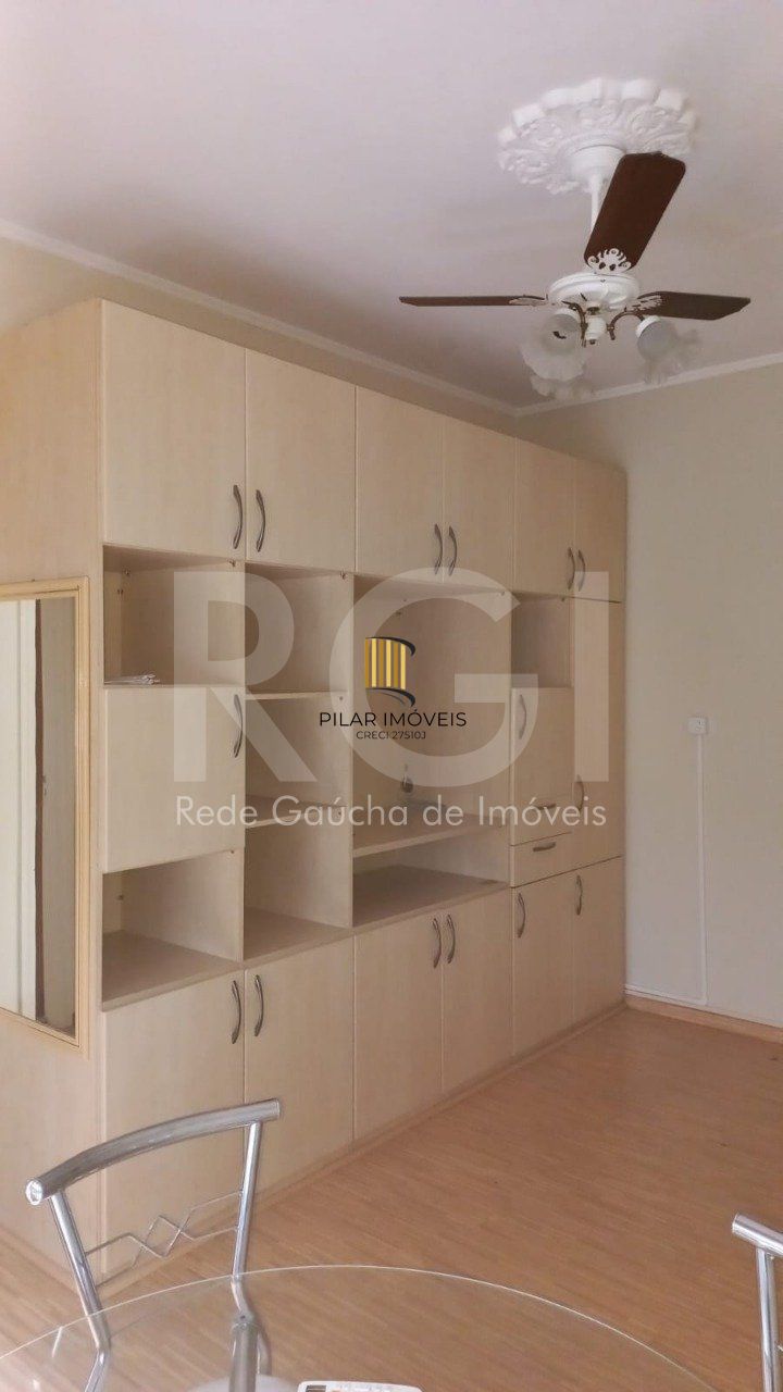 Apartamento 2 quartos, 2 vagas garagem, semi-mobilado na Praia de Belas!