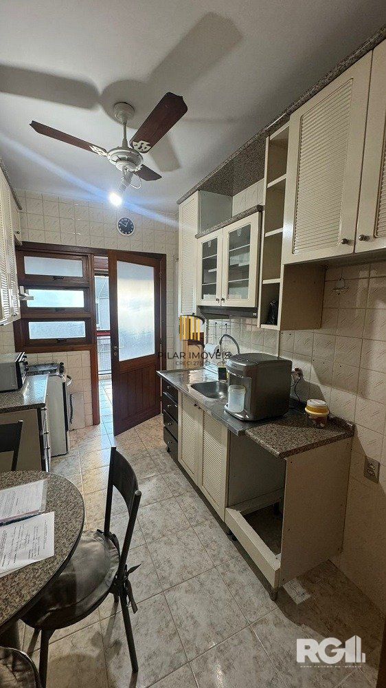 Apartamento 2 dormitórios no bairro Menino Deus