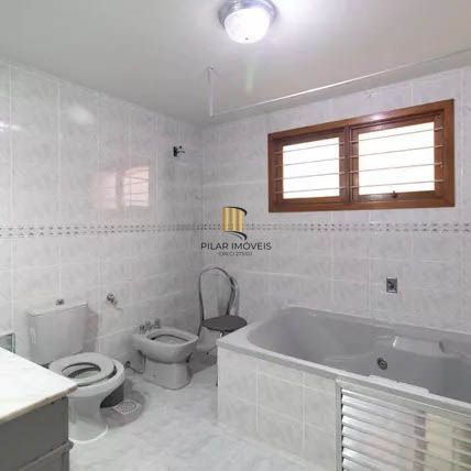 Casa Bairro 4 dormitorios Ipanema.