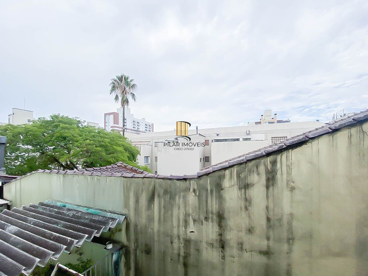 Apartamento 1 suíte com vaga no Menino Deus – Próximo à Av. Getúlio Vargas