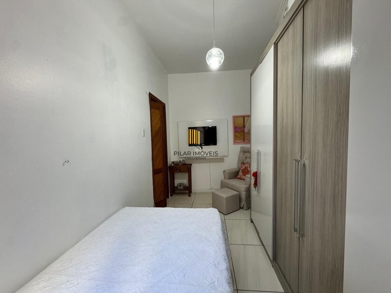 Apartamento de 2 dormitórios à venda no Centro Histórico de Porto Alegre – Amplo, ensolarado e bem localizado