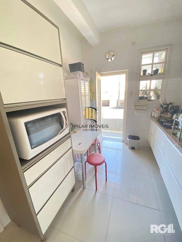 Apartamento Amplo com 111m² à Venda no Bairro Floresta