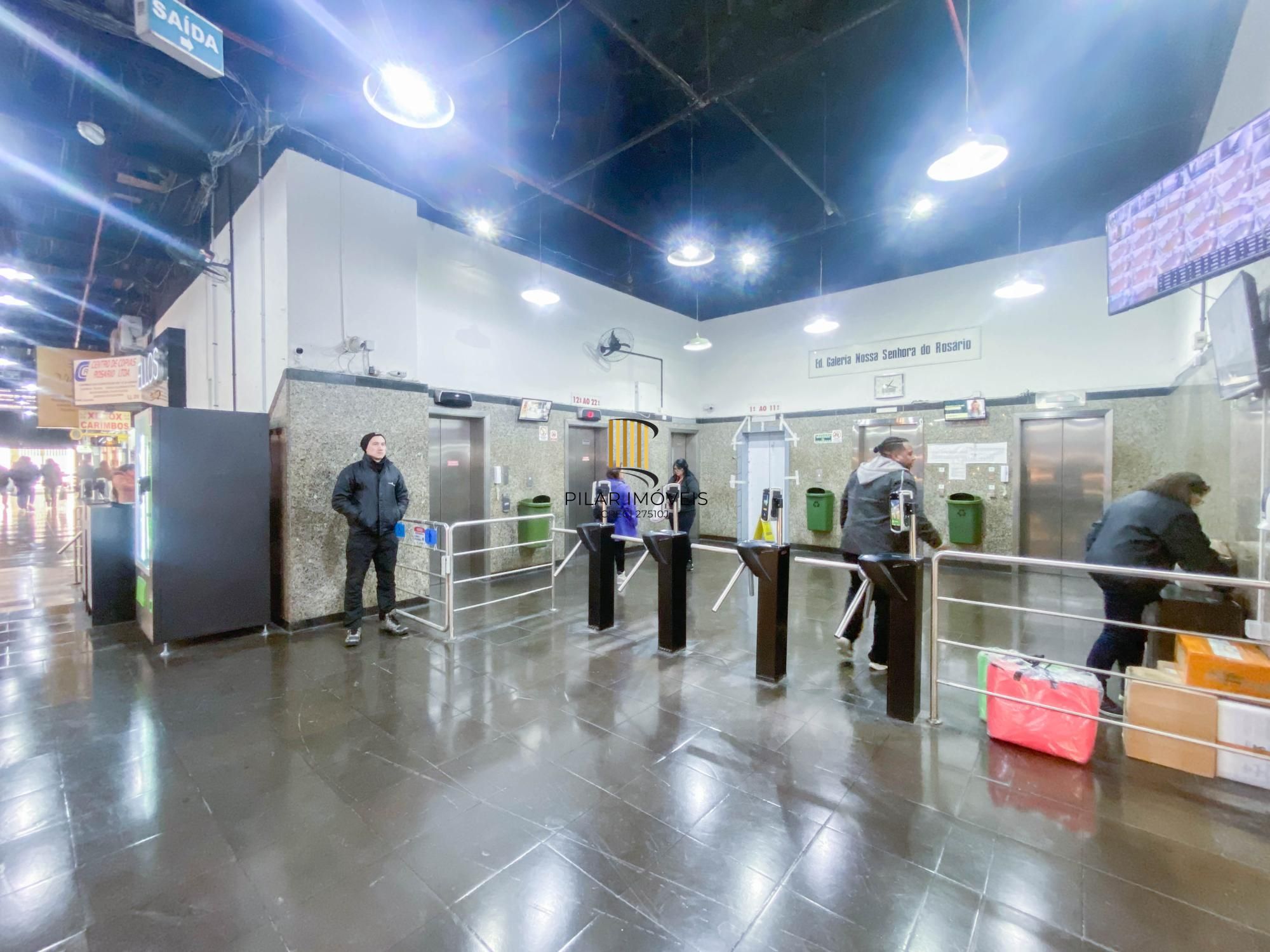 Sala Comercial Vista para o Guaíba, 2 Ambientes e Banheiro - Galeria do Rosário
