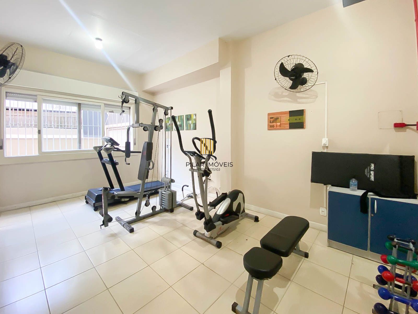 Apartamento 2 Dormitórios com Suíte, Closet, Escritório e Garagem no Rio Branco