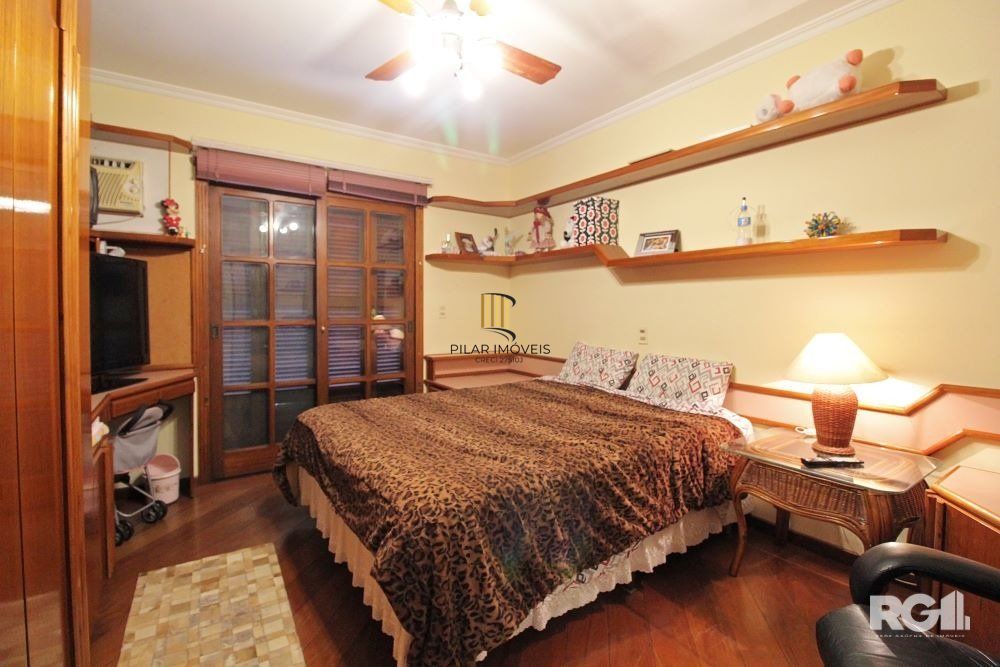 CASA 4 DORMITÓRIOS A VENDA,  NA CHÁCARA DAS PEDRAS .