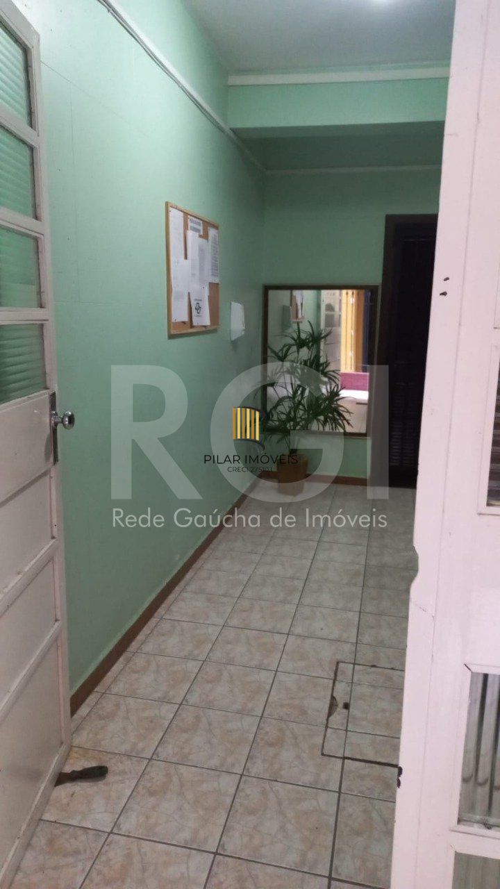 Apartamento 2 quartos, 2 vagas garagem, semi-mobilado na Praia de Belas!