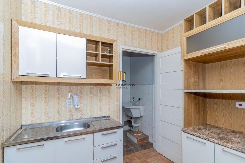 Apartamento à venda na Lima e Silva – amplo, arejado e com excelente iluminação natural