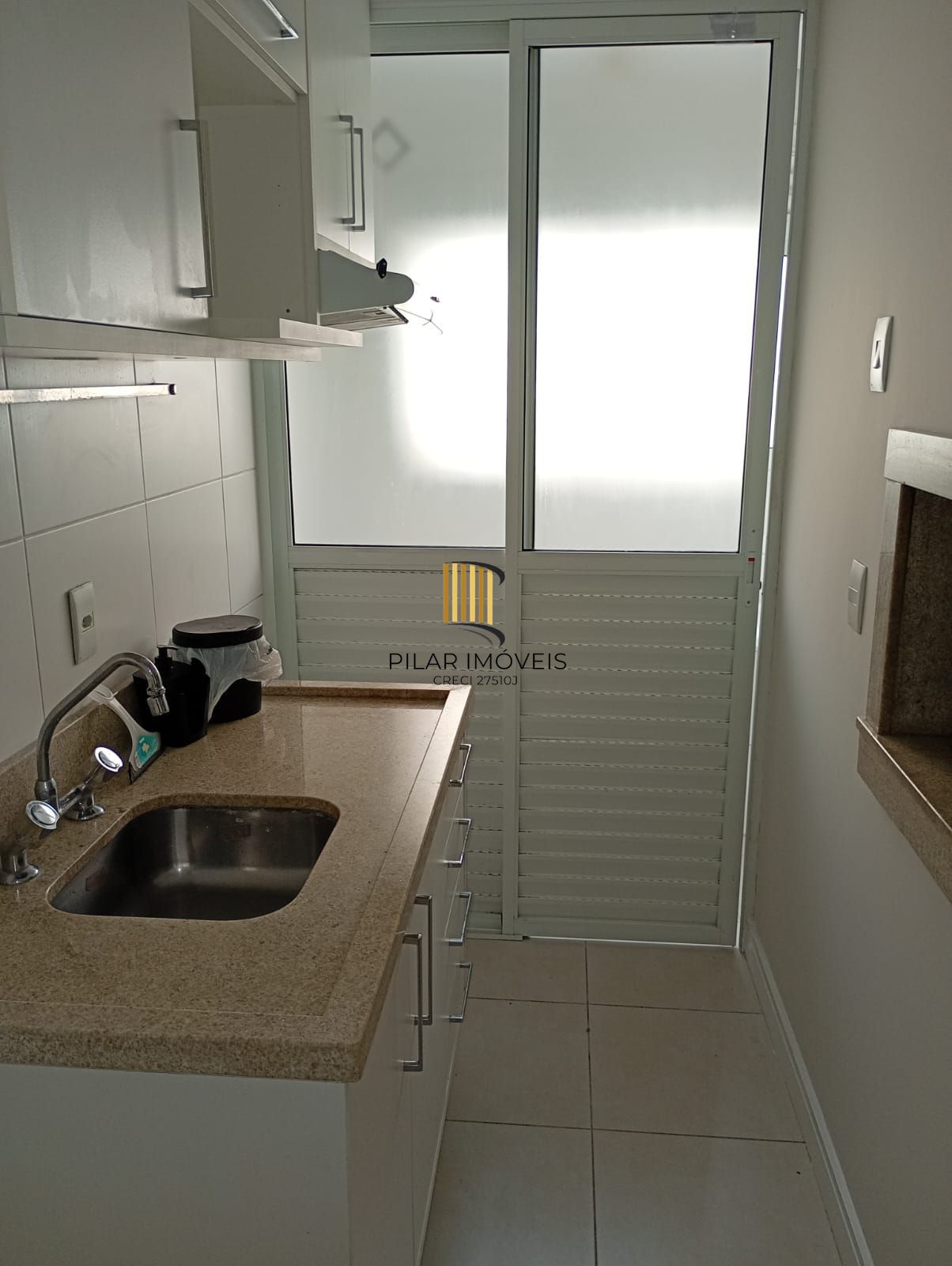 Apartamento de 1 dormitório, suíte, garagem, à venda em Cidade Baixa, Porto Alegre.