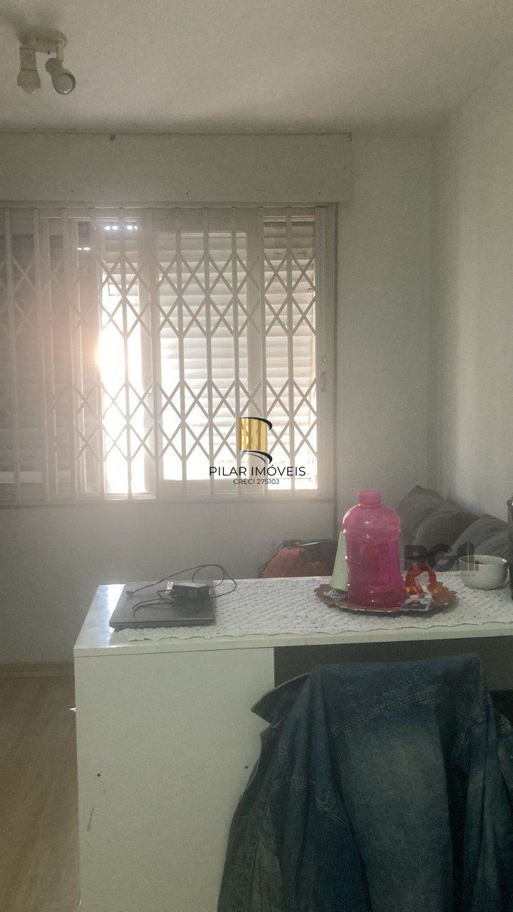 Apartamento 1 dormitórios à venda Floresta Porto Alegre/RS
