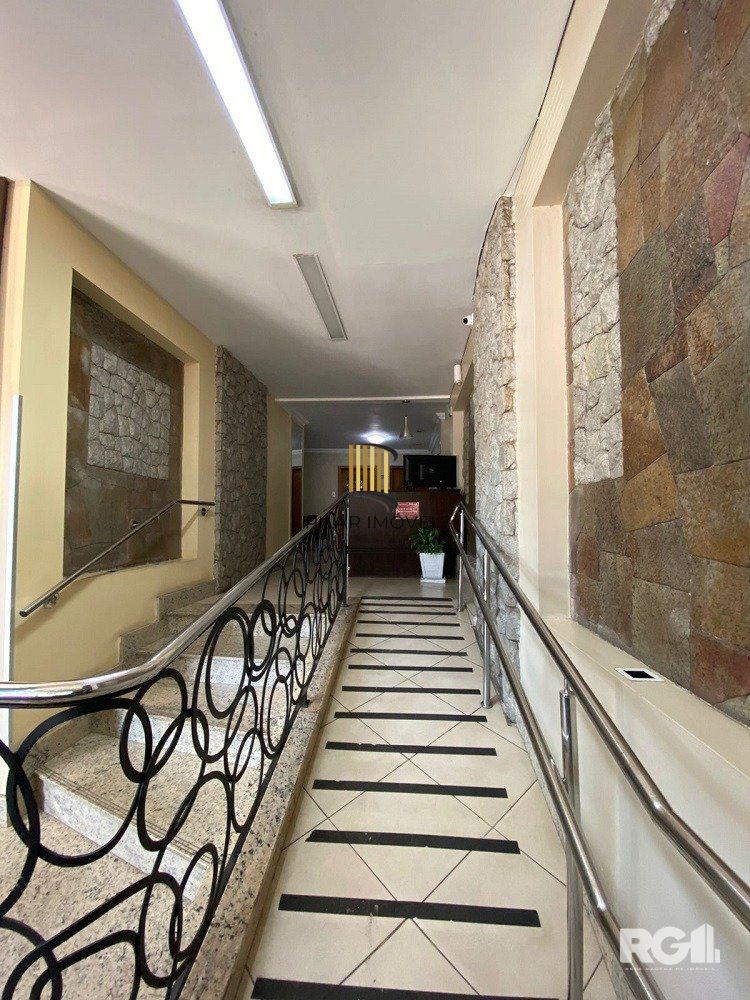 Apartamento à venda em Porto Alegre - 3 quartos - Santana