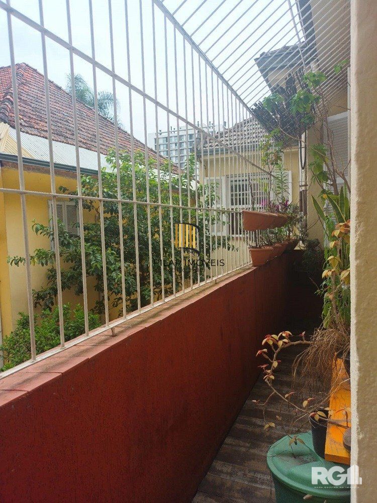 ÓTIMO APARTAMENTO 3 DORMITORIOS DE FRENTE COM SACADA PRÓXIMO A REDENÇÃO