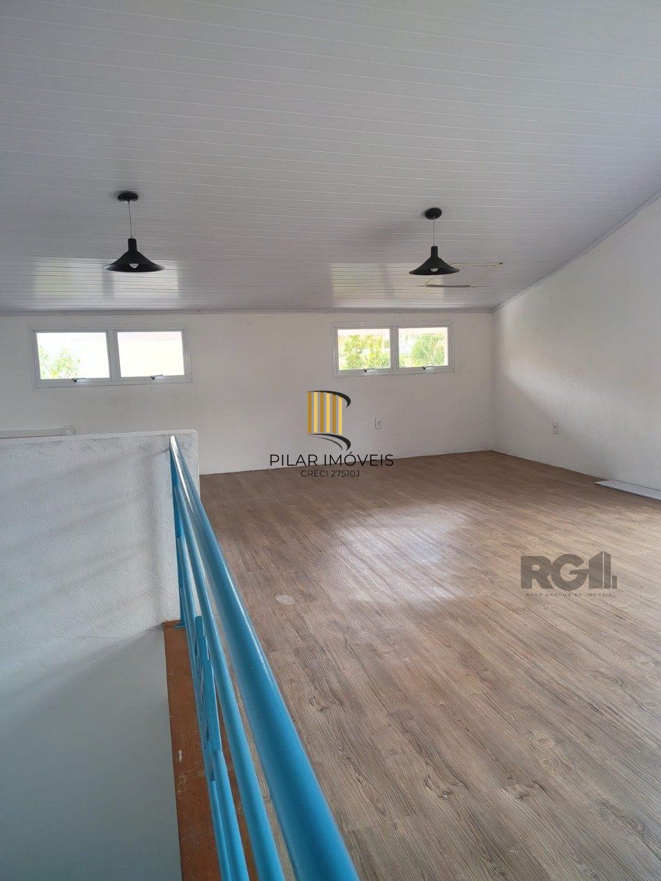 Sobrado 3 dormitórios à venda Lomba do Pinheiro Porto Alegre/RS