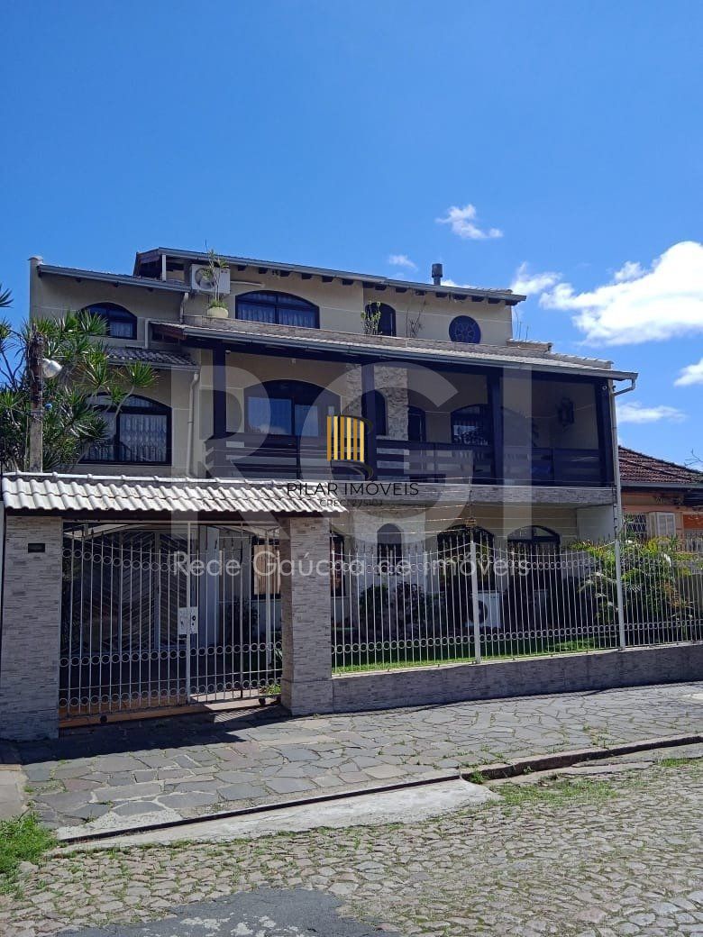 Casa para Venda - 750m², 6 dormitórios, sendo 3 suites, 4 vagas - Partenon - Pilar Imóveis