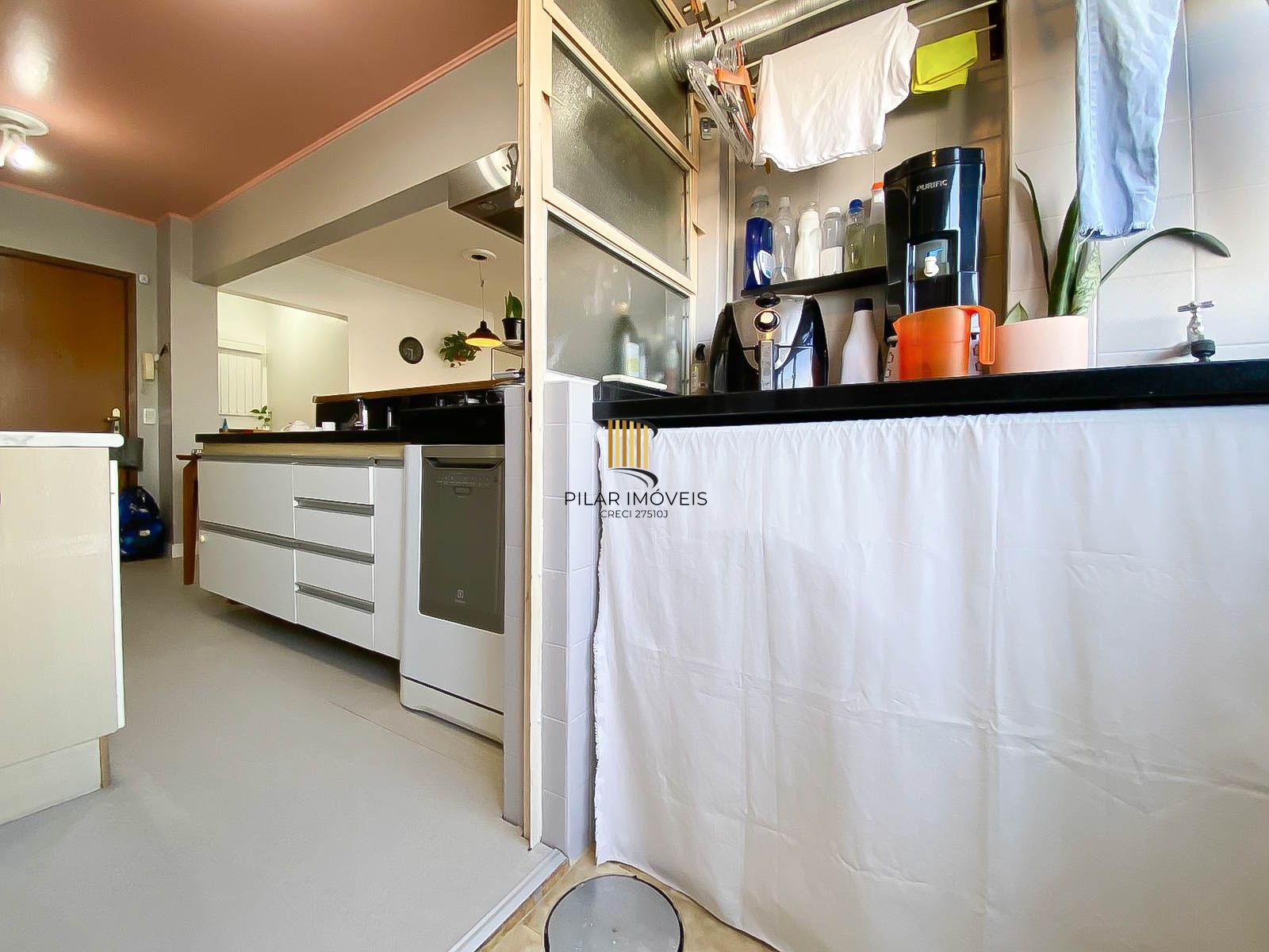 Apartamento 2 Dormitórios com Suíte, Closet, Escritório e Garagem no Rio Branco