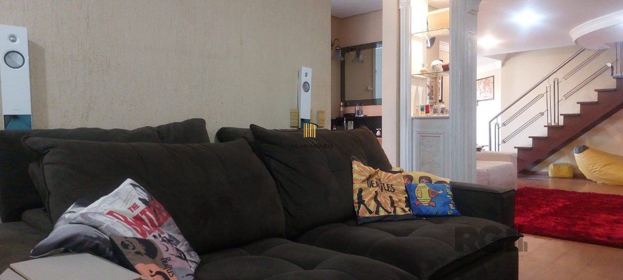 Cobertura à venda  2 quartos, suite e 2 vagas de garagem bairro Santana, Porto A