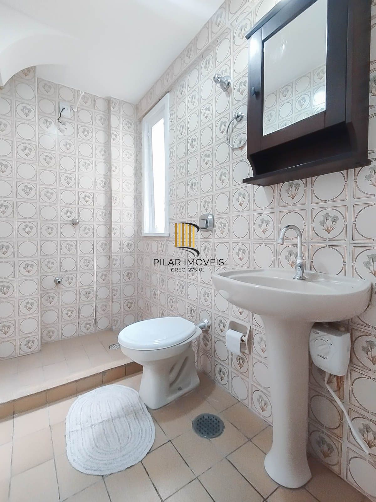 Apartamento Reformado na Rua da República – Ótima Vista e Iluminação Natural