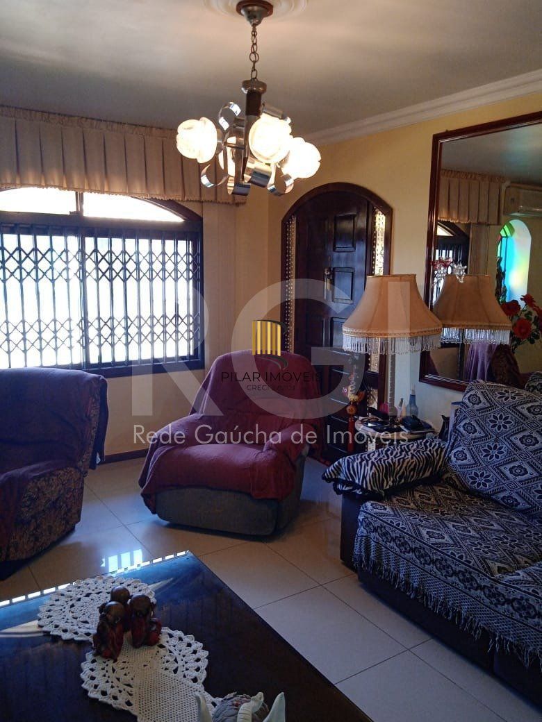 Casa para Venda - 750m², 6 dormitórios, sendo 3 suites, 4 vagas - Partenon