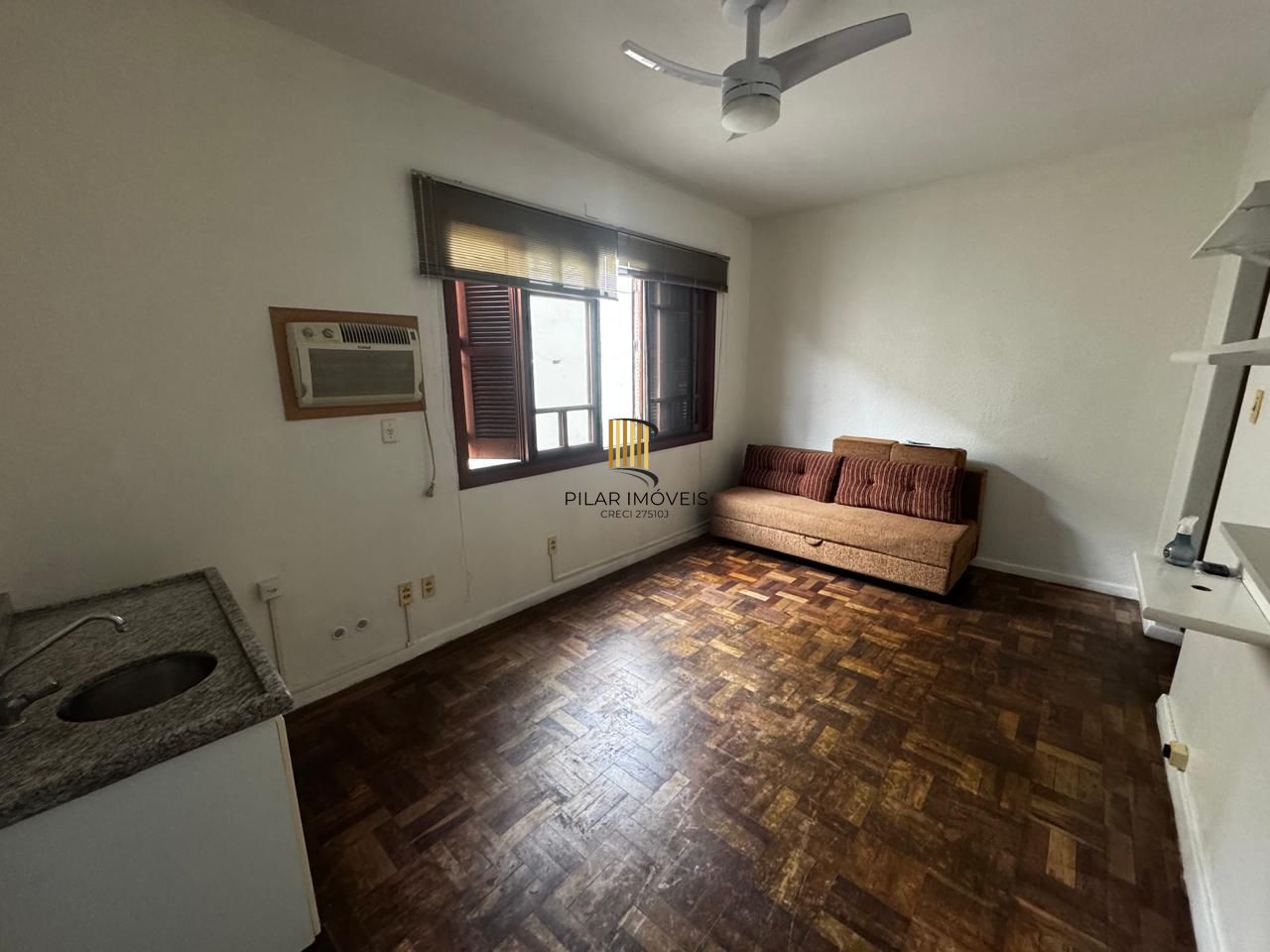 Desocupado e pronto para receber um novo dono