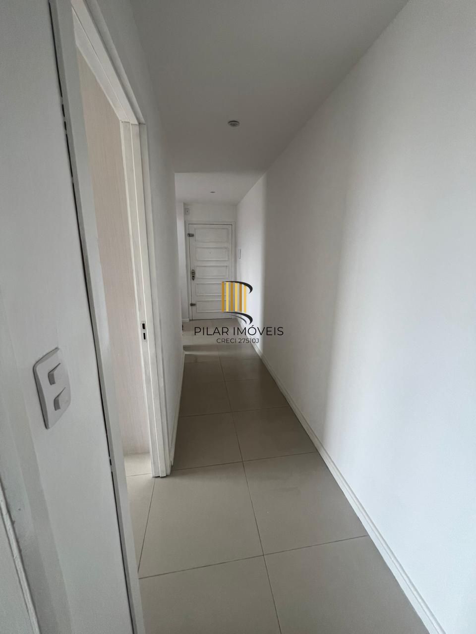 Cobertura reformada com terraço