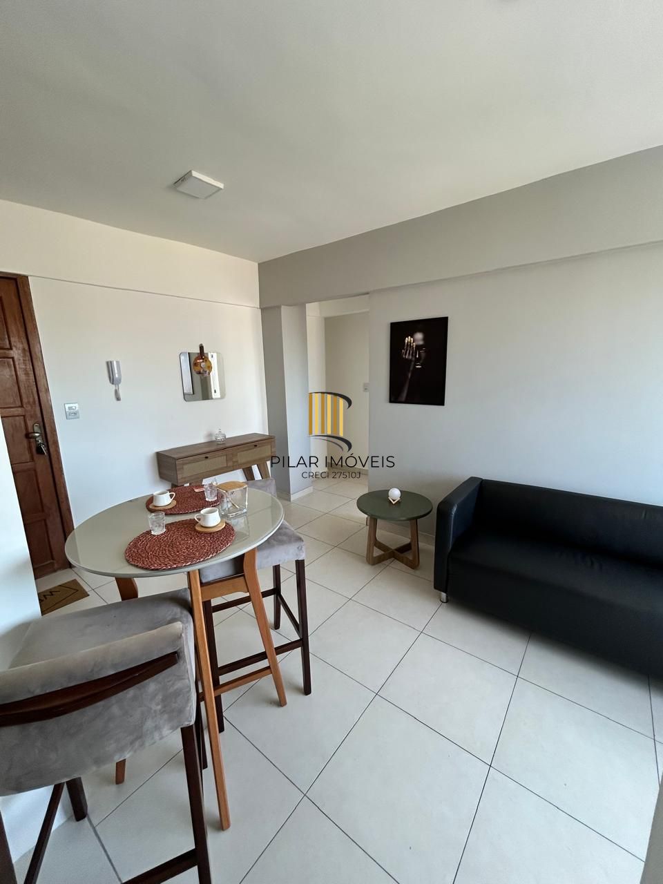 Apartamento à venda na Cidade Baixa,1 quarto e vaga de garagem.