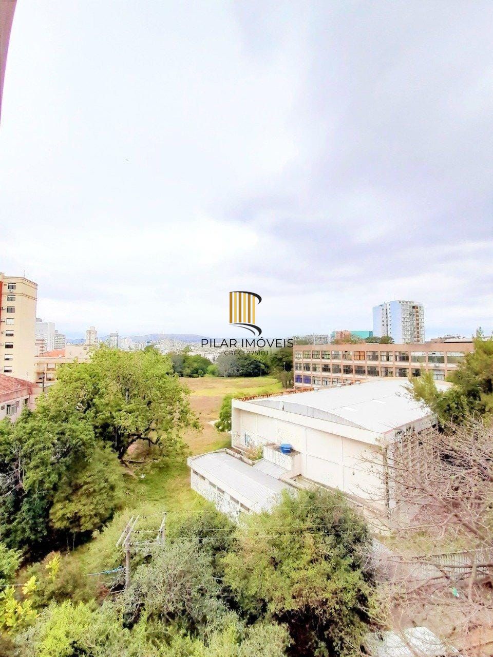 Apartamento-02 Dormitorios-Bairro Santana.