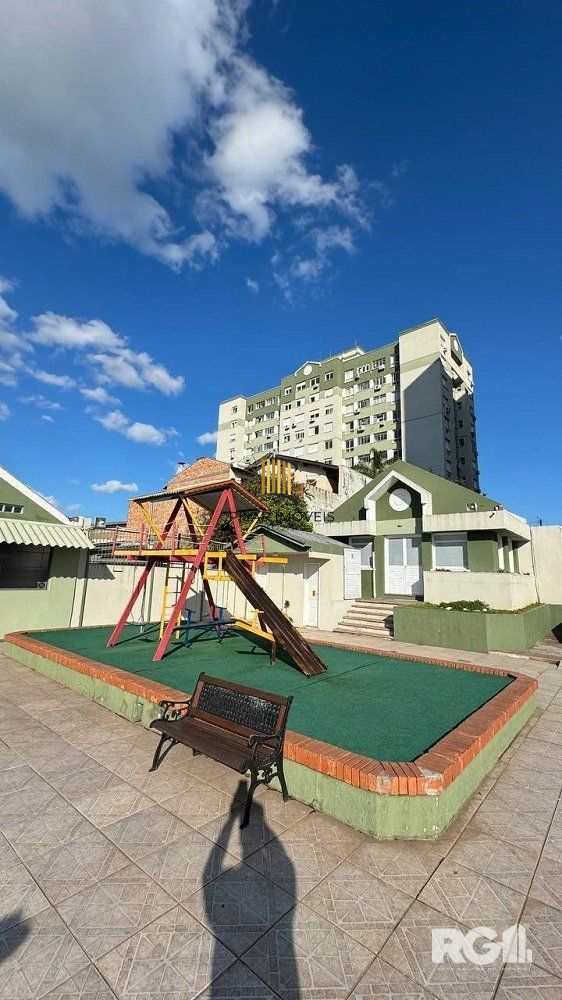 Apartamento 3 dormitórios de frente - 1 vaga garagem - ed. com elevador.