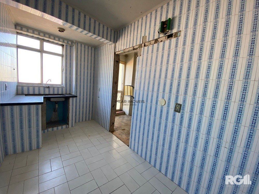 Apartamento à venda em Porto Alegre - 3 quartos - Santana
