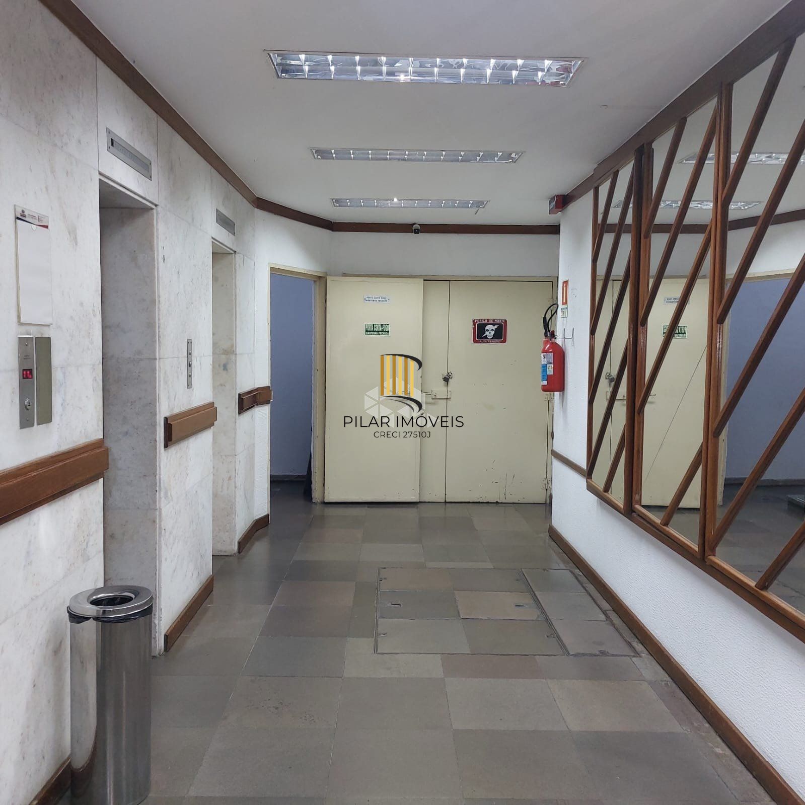 Sala comercial 48m² à venda na Rua dos Andradas, Centro de Porto Alegre