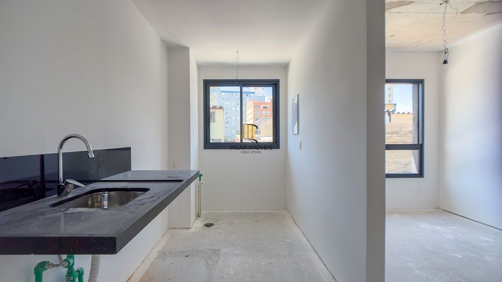 Impecável Condomínio na Cidade Baixa - 2 dorm com Gar.