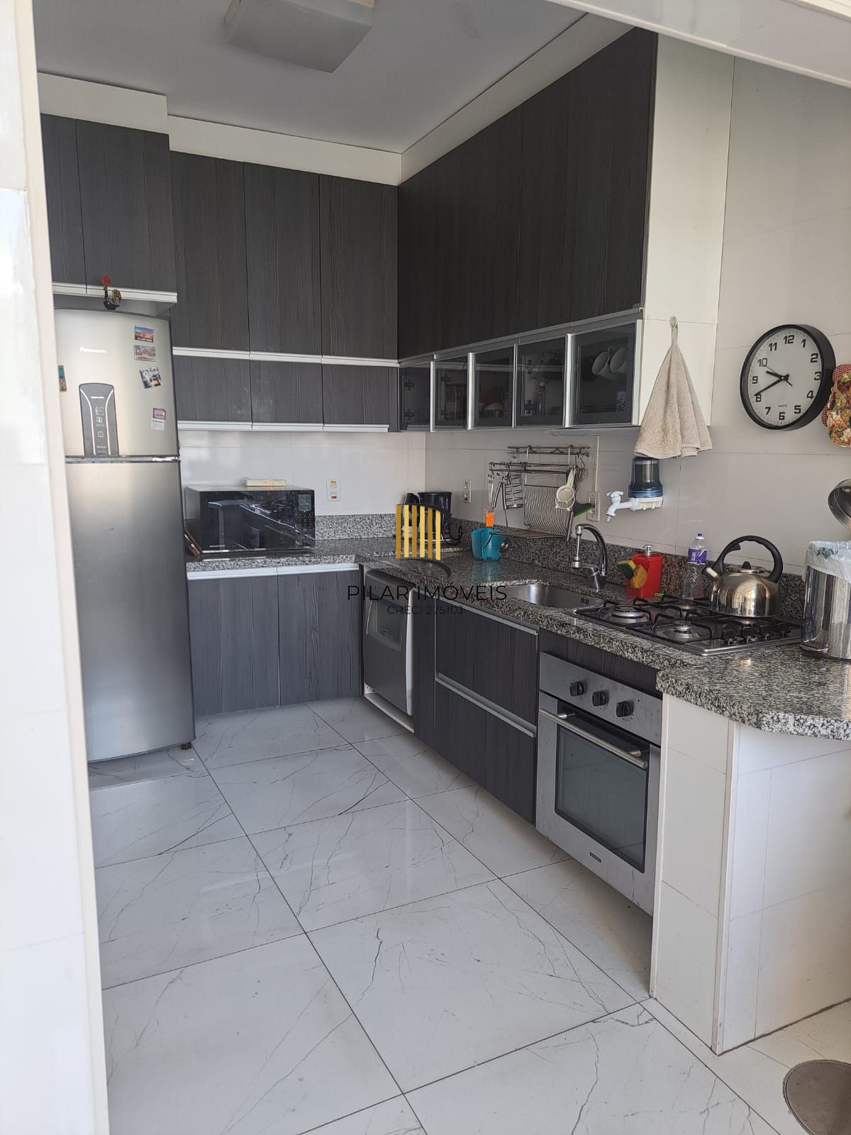 Apartamento  3 dormitórios, de frente com sacada, garagem , elevador, Bairro Cid