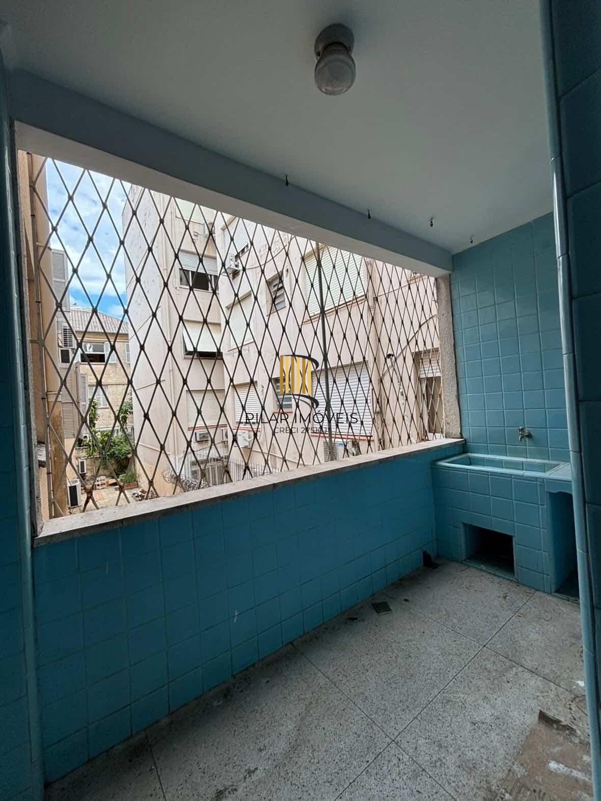 Apartamento 3 dormtórios de frente  bairro Bom Fim- Porto Alegre
