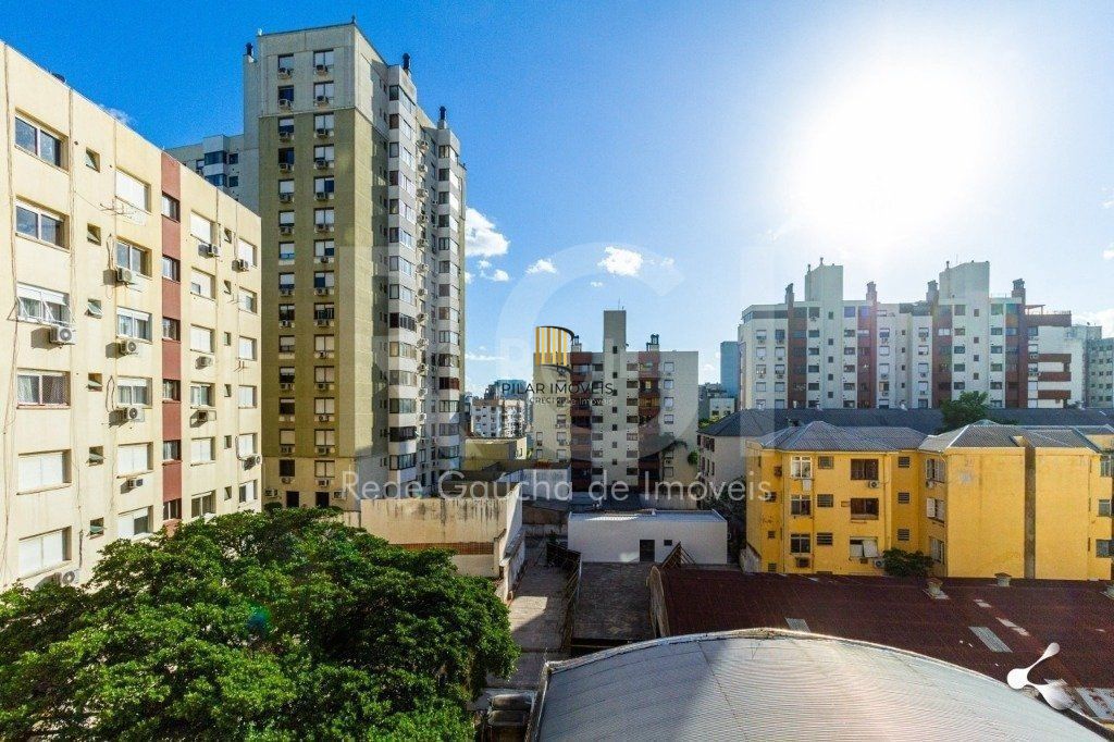 #Apartamento de 3 dormitórios com vaga de garagem no bairro Cidade Baixa.