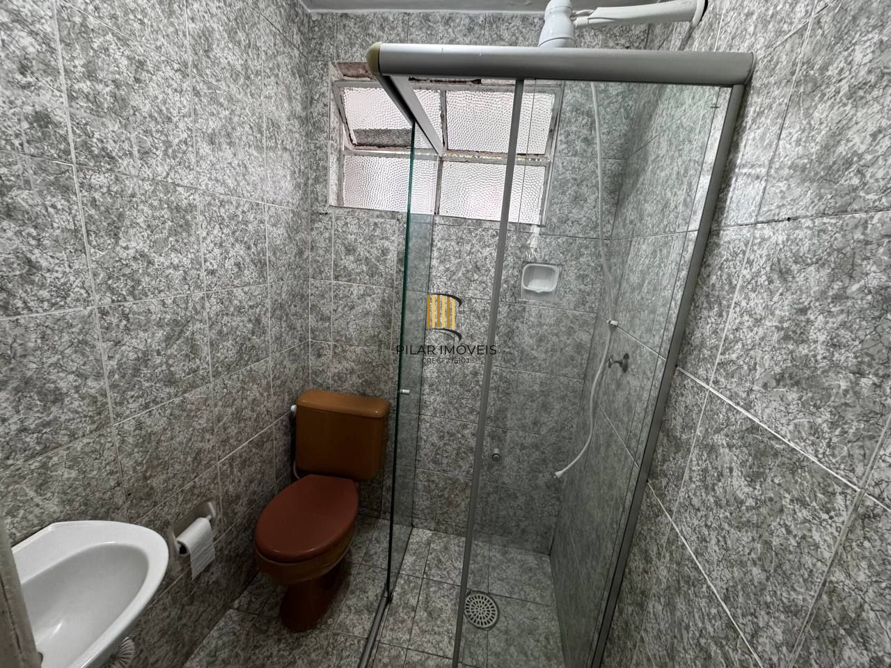 Apartamento de 2 Dormitórios de frente - Cristal Porto Alegre