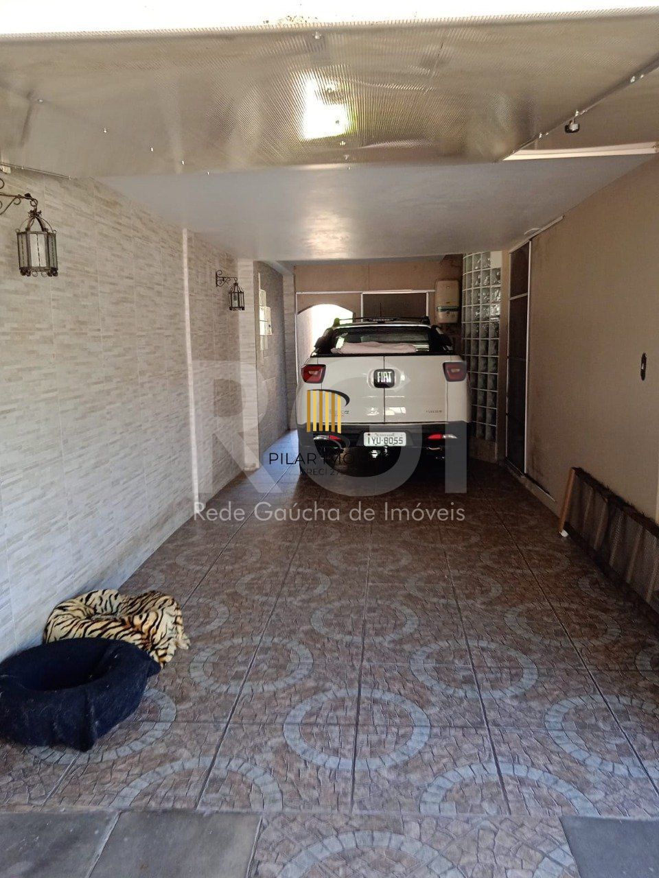 Casa para Venda - 750m², 6 dormitórios, sendo 3 suites, 4 vagas - Partenon