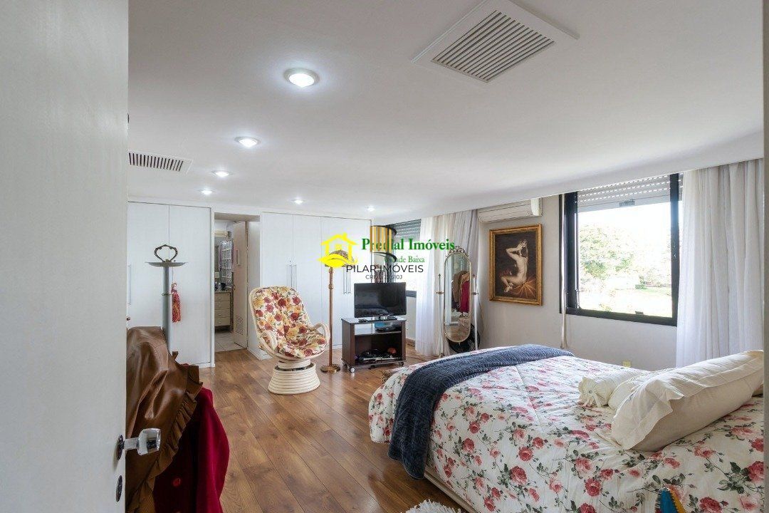 Cobertura para Venda - 306.94m², 3 dormitórios, sendo 2 suites, 2 vagas - Menino