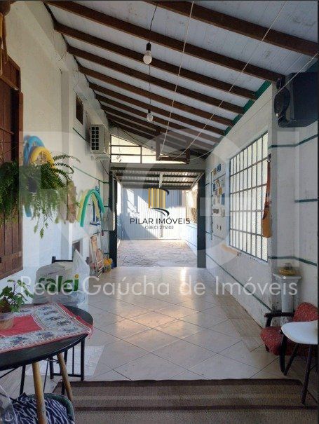 Casa à venda com 3 quartos e garagem 2 carros!