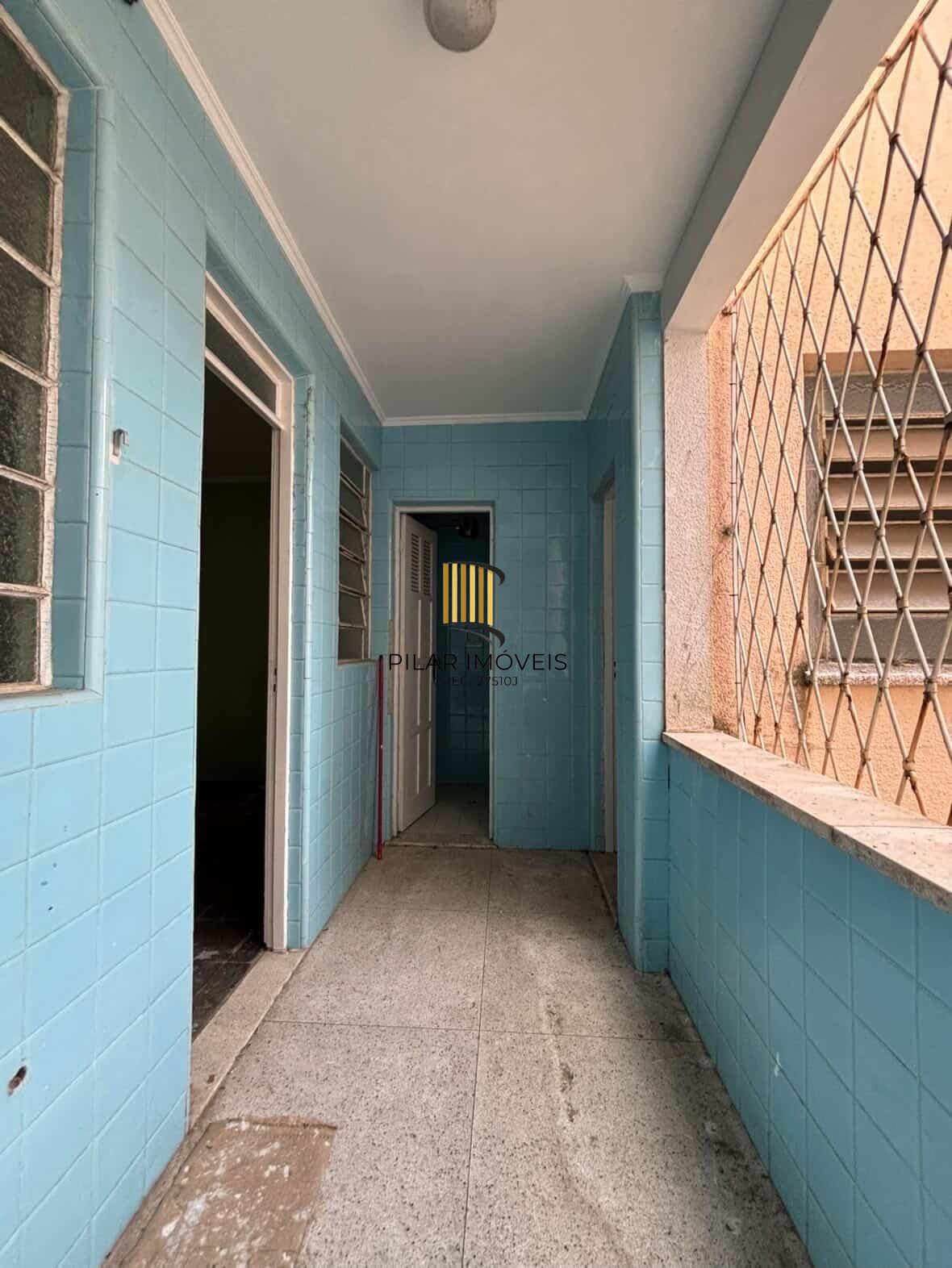 Apartamento 3 dormtórios de frente  bairro Bom Fim- Porto Alegre
