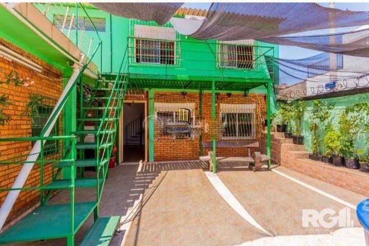 CASA 3 DORMITORIOS NA ASSIS BRASIL - Pilar Imóveis