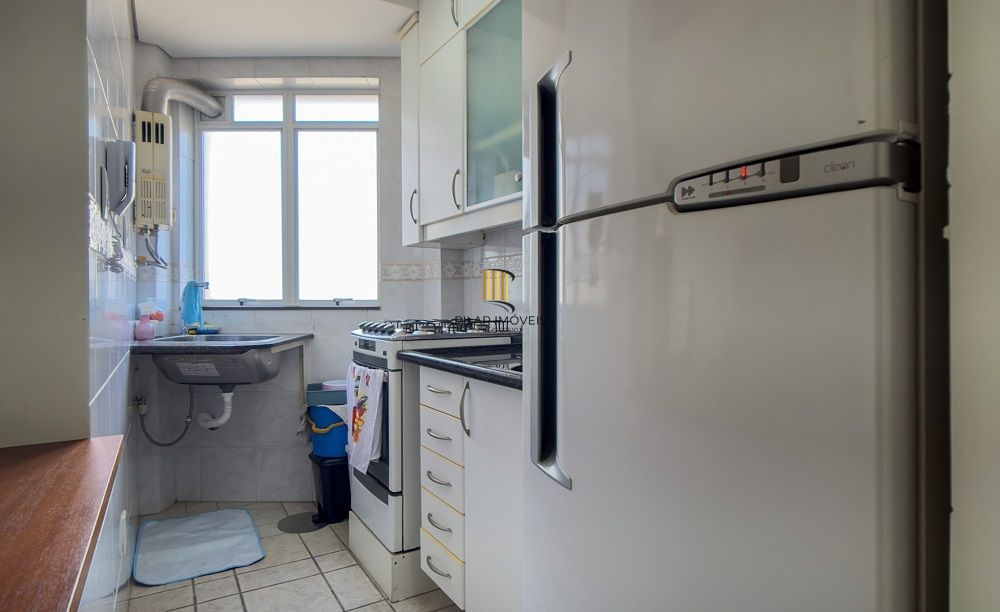 **Apartamento Semi  mobiliado à Venda em Porto Alegre, RS**