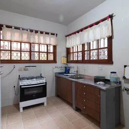 Casa Bairro 4 dormitorios Ipanema.