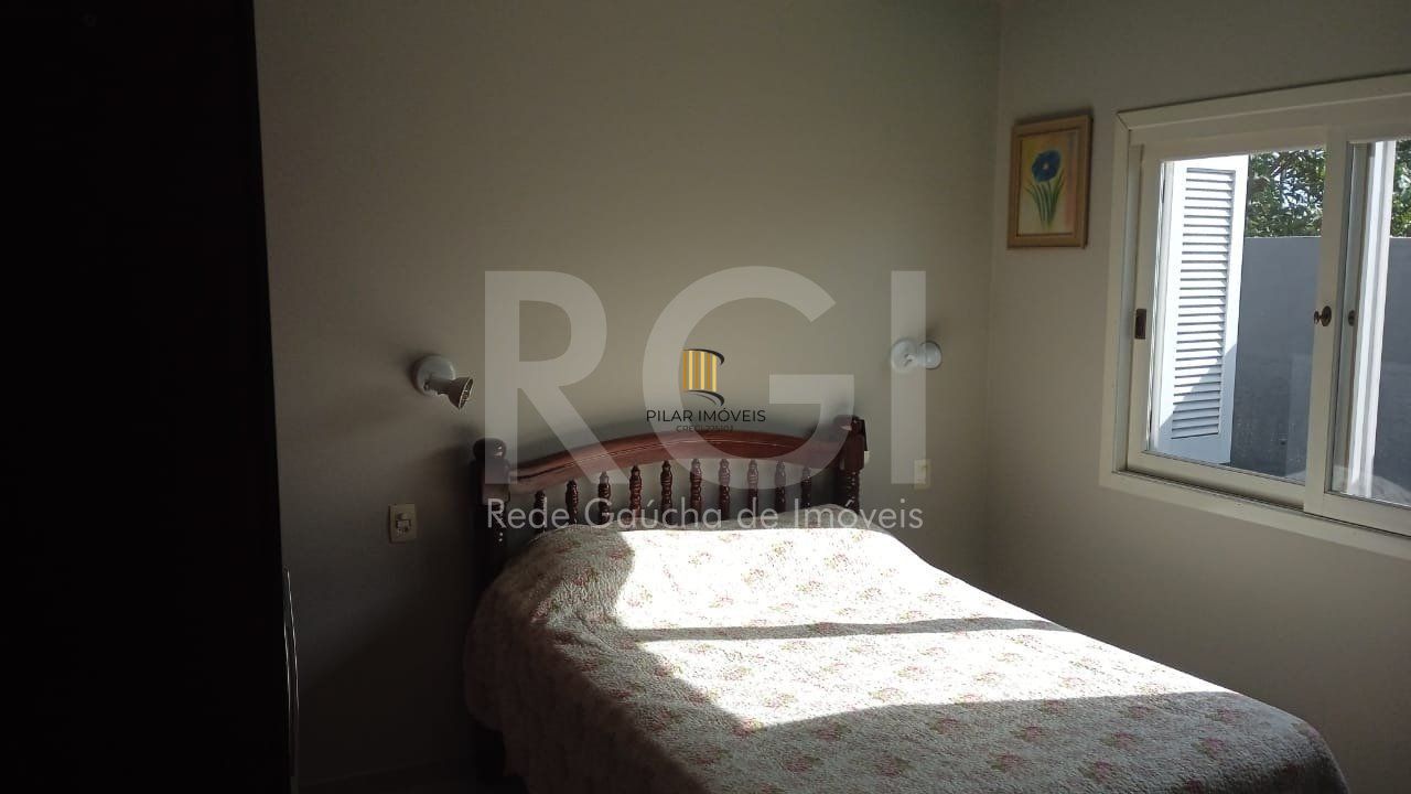 Casa para Venda - 90m², 3 dormitórios, 4 vagas - Maria Regina