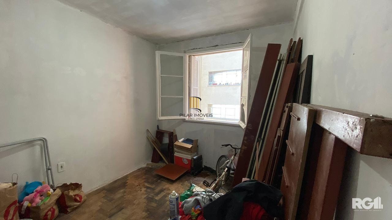 Excelente Apartamento à venda  - Centro, Porto Alegre. CÓD. RP389971
