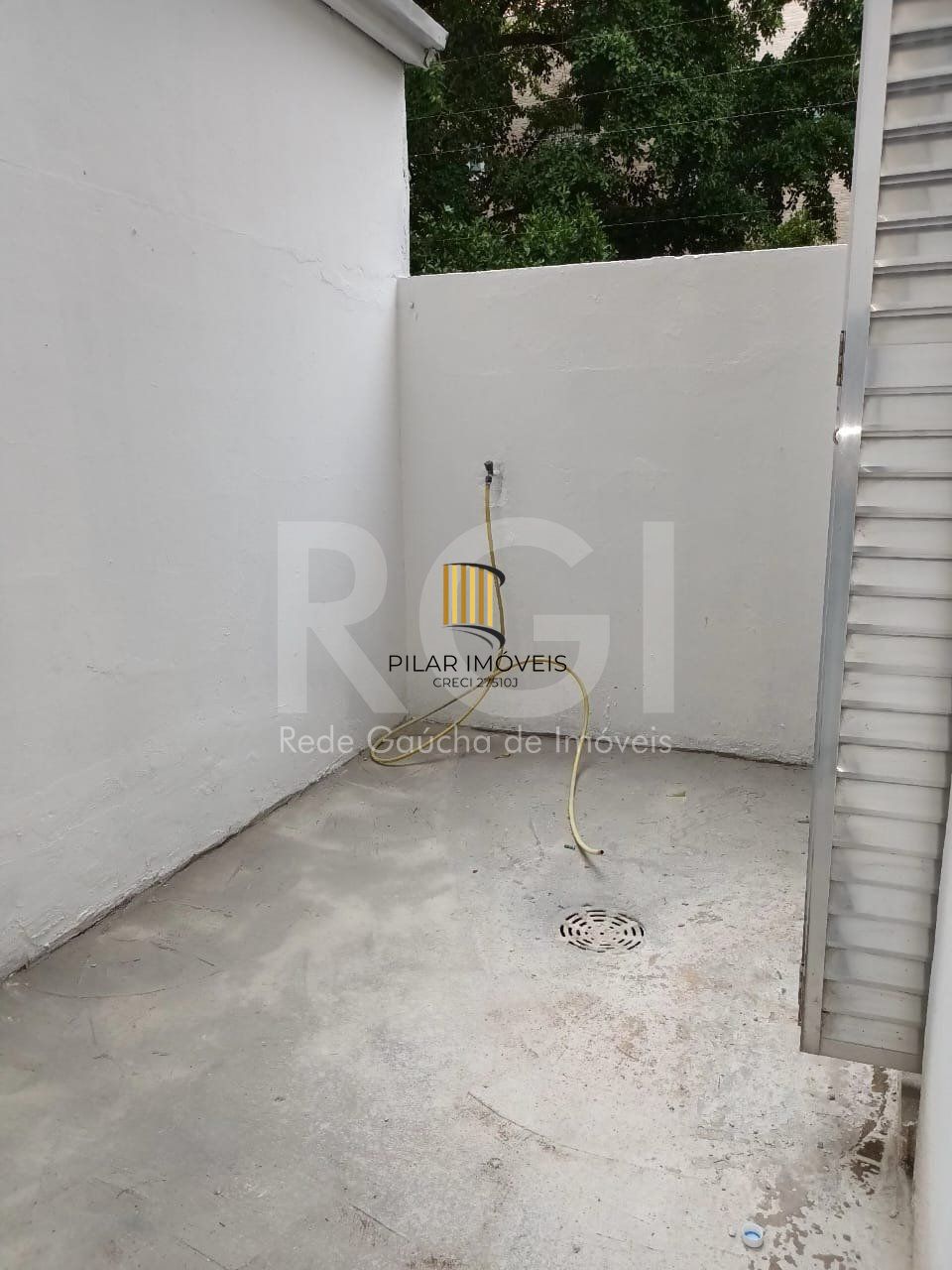 Apartamento JK para Venda - com pátio - Cidade Baixa