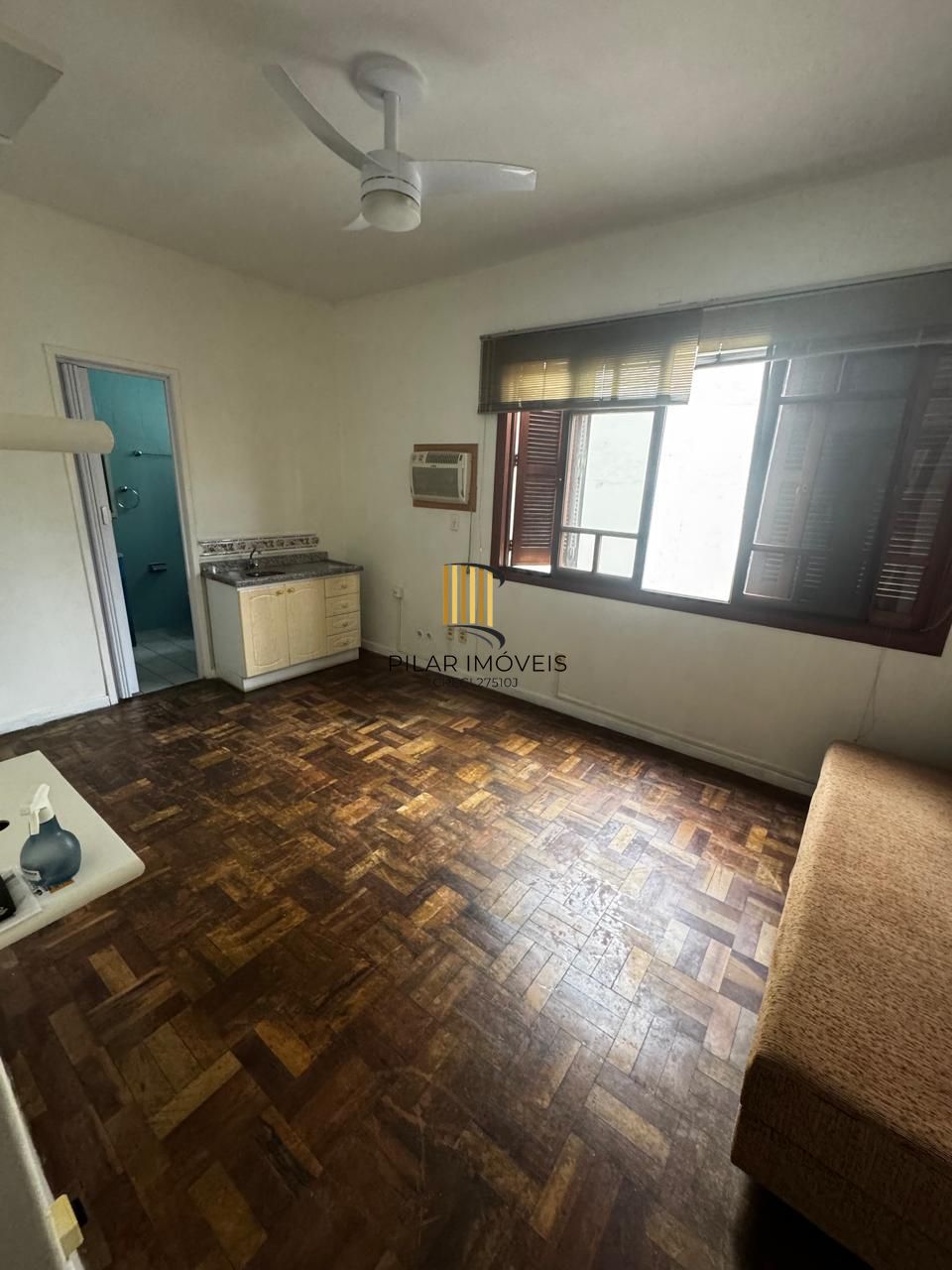 Desocupado e pronto para receber um novo dono