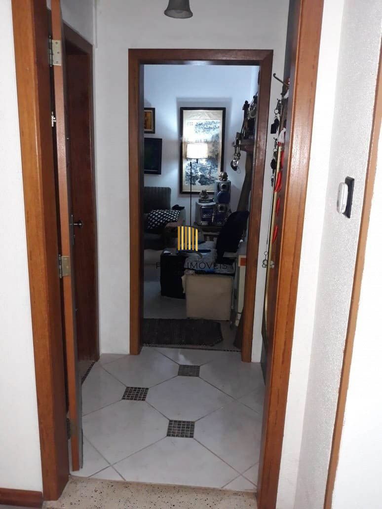 3 dormitórios com garagem no Menino Deus.