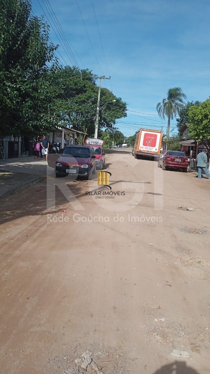 Casa para Venda - 90m², 3 dormitórios, 4 vagas - Maria Regina