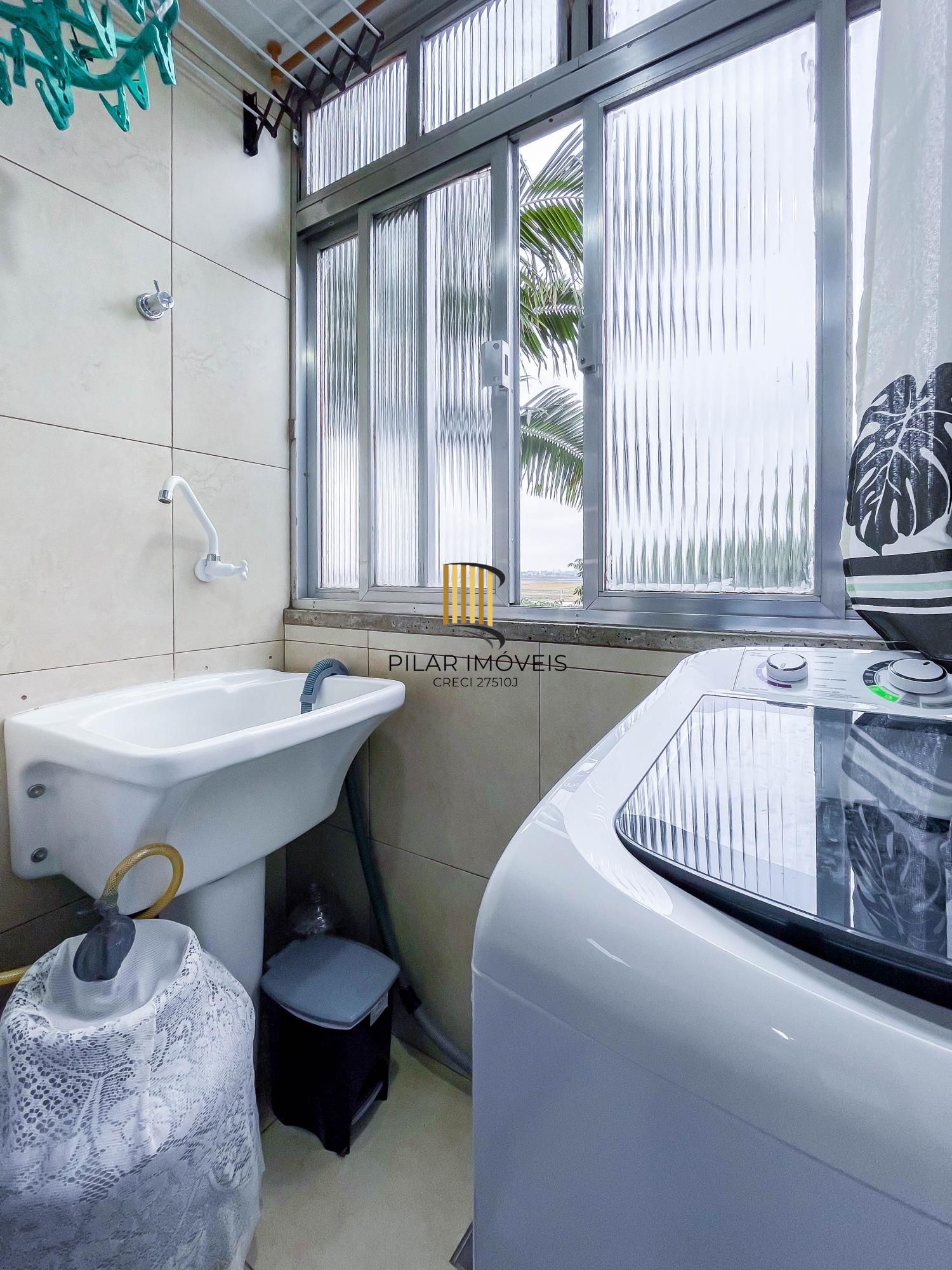 APARTAMENTO 1 DORMITÓRIO, SACADA, 1 VAGA - BAIRRO SÃO SEBASTIÃO